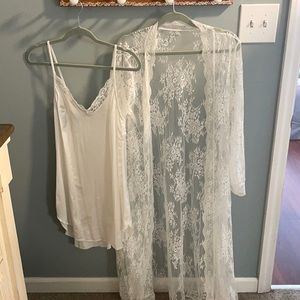 Long lace robe